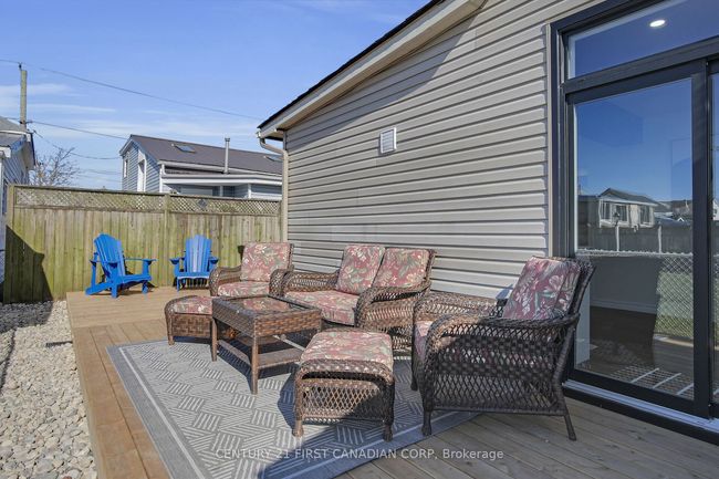 134 Maud St, House other with 2 bedrooms, 1 bathrooms and 2 parking in Port Stanley ON | Image 17
