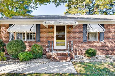 912 Straight Street, House other with 3 bedrooms, 2 bathrooms and null parking in Asheboro NC | Image 2