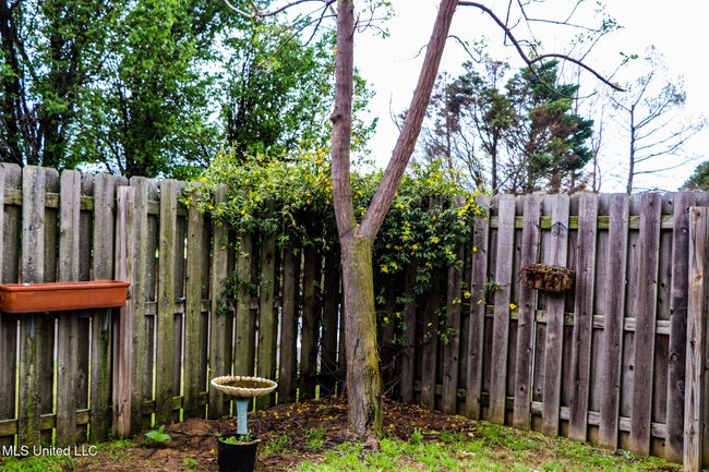Stone Cross Backyard | Image 11