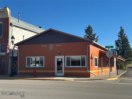 202 E Main St, White Sulphur Springs, MT, 59645-9081 | Card Image
