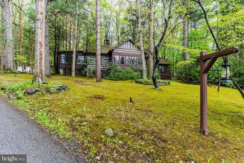 10290 Golf Course Rd, FAYETTEVILLE, PA, 17222-9200 | Card Image