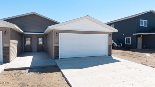 1244 4th Avenue Nw, Valley City, ND, 58072 | Card Image