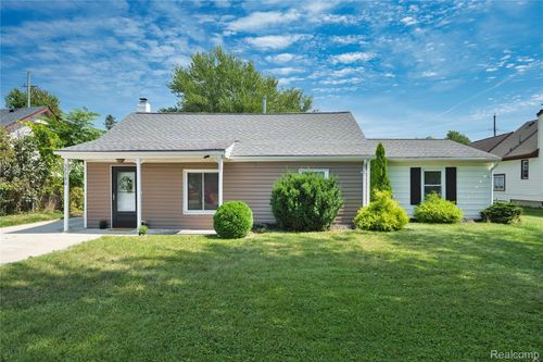 39280 Muffatt St, Harrison Twp, MI, 48045-1768 | Card Image