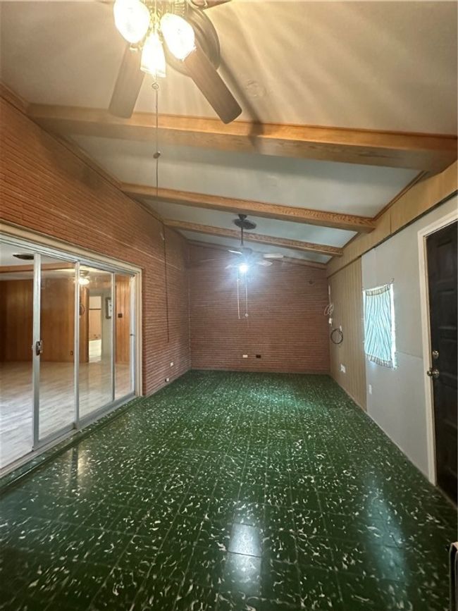 1316 Northwood St, House other with 2 bedrooms, 1 bathrooms and 4 parking in Alice TX | Image 18