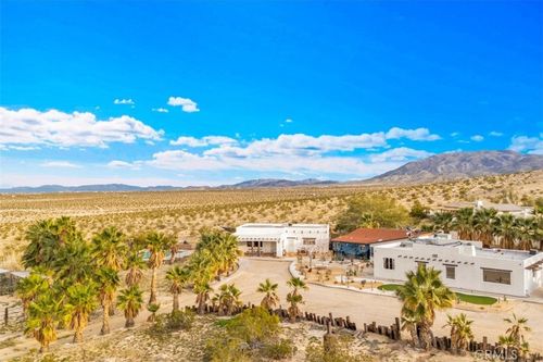 75775 Joe Davis Dr, 29 Palms, CA, 92277-4809 | Card Image