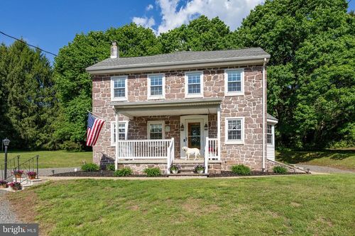 305 Gunhart Rd, MOHNTON, PA, 19540-8206 | Card Image