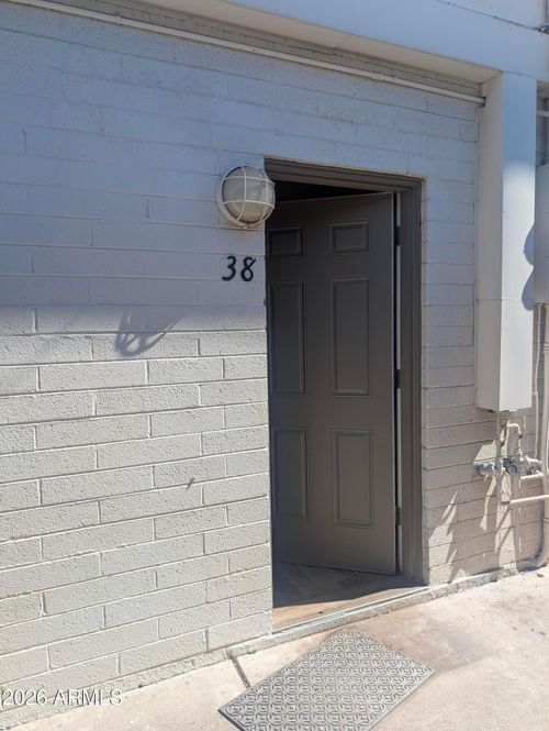 38-810 E Colter Street, Phoenix, AZ, 85014 | Card Image