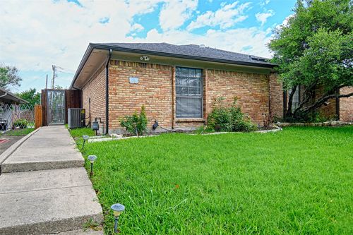 a-2203 Woodcreek, Carrollton, TX, 75006-1951 | Card Image