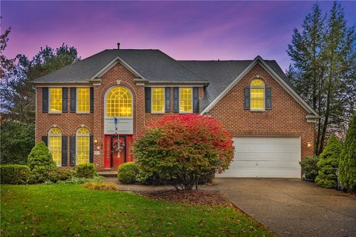 1800 Scarlett Dr, Upper St. Clair, PA, 15241-3144 | Card Image