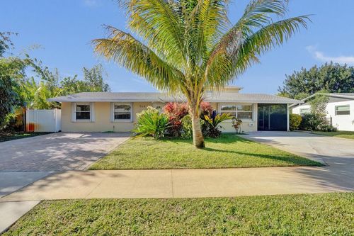 740 Buttonwood Rd, North Palm Beach, FL, 33408-4002 | Card Image