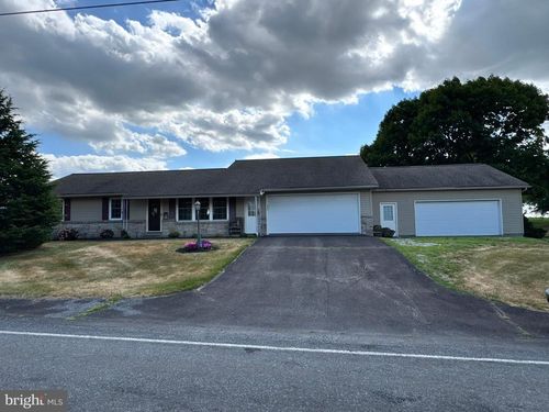 35 Camp Swatara Road, MYERSTOWN, PA, 17067 | Card Image