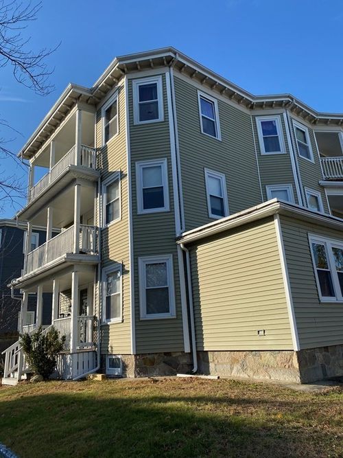 0-89 Hillberg Ave, Brockton, MA, 02301-6537 | Card Image
