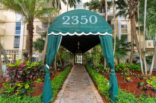 1202-2350 Ne 135th St, North Miami, FL, 33181-3532 | Card Image