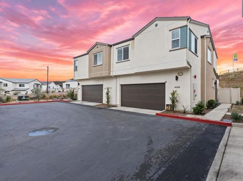 35228 Tuft Ln, Fallbrook, CA, 92028-6556 | Card Image