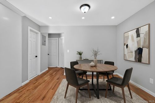 1167 E 224th St, Bronx, NY, 10466-5834 | Card Image