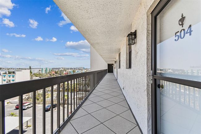 APT-504 - 15462 Gulf Blvd, Condo with 2 bedrooms, 2 bathrooms and null parking in MADEIRA BEACH FL | Image 52
