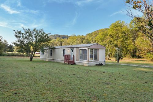 4956 Campbellsville Pike, Culleoka, TN, 38451-2074 | Card Image