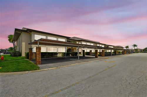 104-5111 Amulet Dr, New Port Richey, FL, 34652-3613 | Card Image