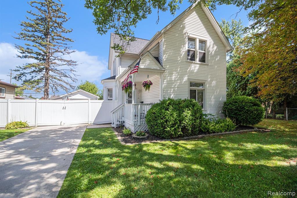 Arcola St, Westland, MI 48185