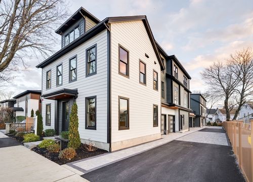 3-290 Watertown Street, Newton, MA, 02458 | Card Image