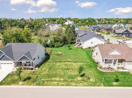1946 Woods Pt, Waconia, MN, 55387-4410 | Card Image