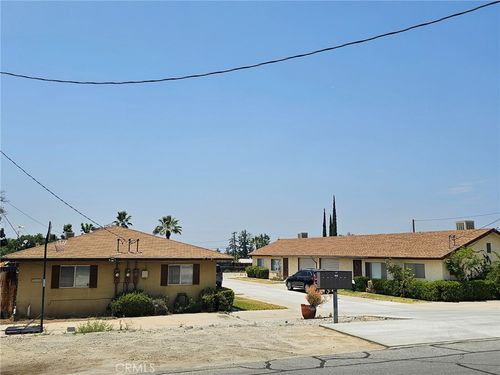 1381 Malachite, Mentone, CA, 92359 | Card Image