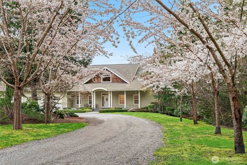 18106 115th Ave Sw, Vashon, WA, 98070-4718 | Card Image