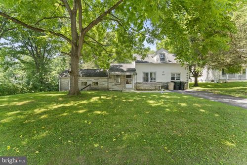 250 Watson Ave, COATESVILLE, PA, 19320-2352 | Card Image