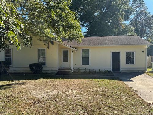 6413 Winter Park Dr, Fayetteville, NC, 28304-3955 | Card Image