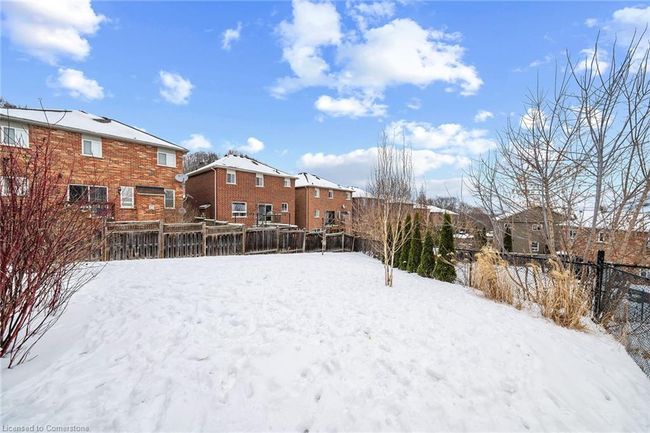 11 Sundial Cres, House other with 5 bedrooms, 3 bathrooms and 6 parking in Dundas ON | Image 48