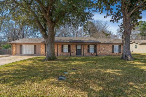 1807 Swan St, Longview, TX, 75604-2451 | Card Image