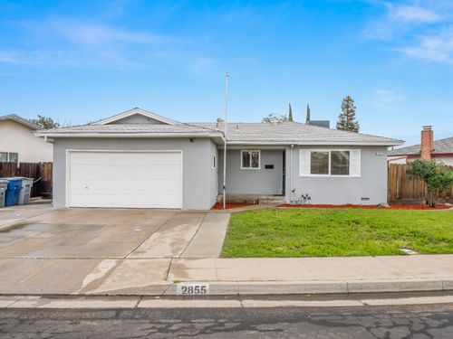 2855 Adler Ave, Clovis, CA, 93612-4802 | Card Image