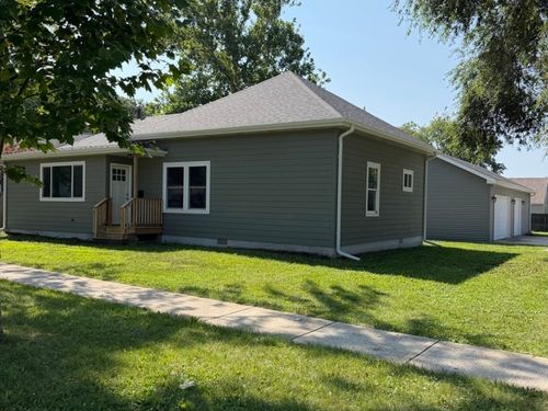 402 E 2nd St, Gilman, IL, 60938-1413 | Card Image