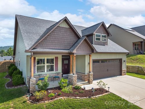 223 Water Leaf Dr, Weaverville, NC, 28787-0360 | Card Image