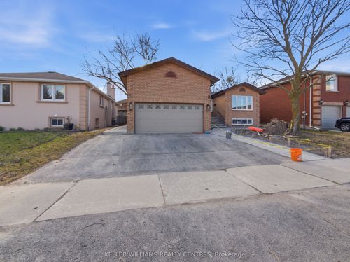 b-88 Townsend Avenue, Bradford West Gwillimbury, ON, L3Z1Y1 | Card Image