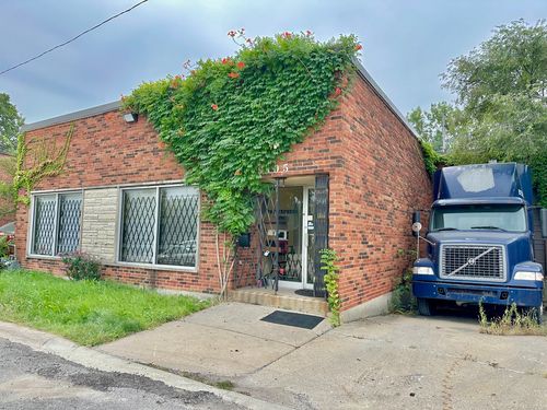 9105 Belden Ave, Franklin Park, IL, 60131-3505 | Card Image