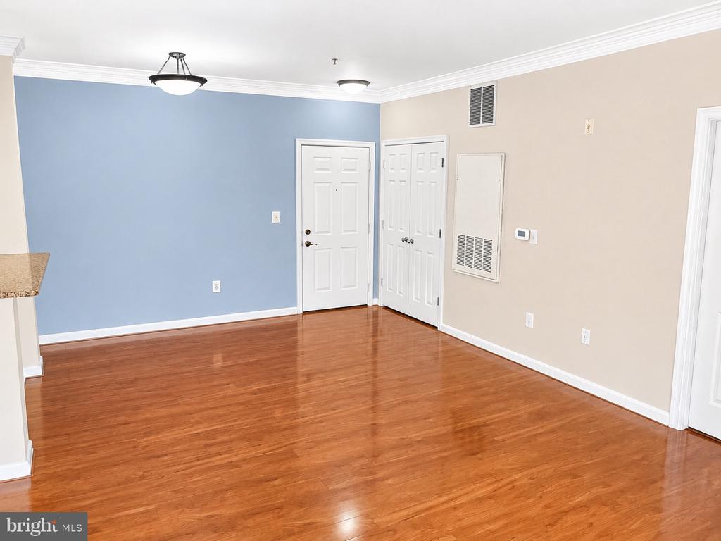Residential in ALEXANDRIA 4