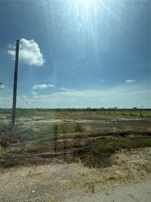 1380 Mabry St, Gilchrist, TX, 77617 | Card Image