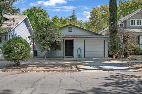 327 22nd St, Sacramento, CA, 95816-3006 | Card Image