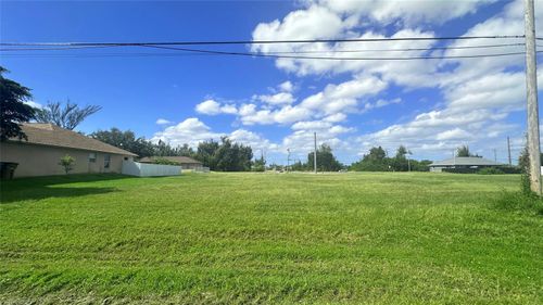312 Sw 15th Pl, Cape Coral, FL, 33991-1427 | Card Image