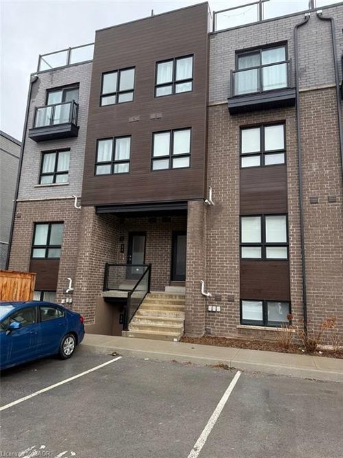 6705 Cropp St, Niagara Falls, ON, L2E0C1 | Card Image