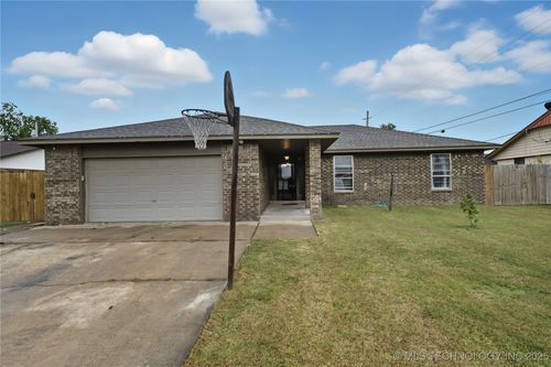 4921 S Bermuda Ave, Sand Springs, OK, 74063 | Card Image