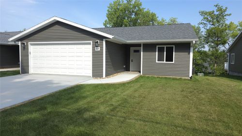 1409 13th Ave, Belle Plaine, IA, 52208-1331 | Card Image