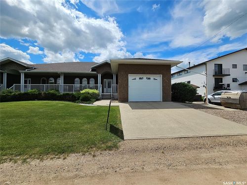 4-447 1st Ave W, Unity, SK, S0K | Card Image