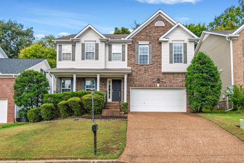 7512 Henderson Dr, Nashville, TN, 37221-4157 | Card Image