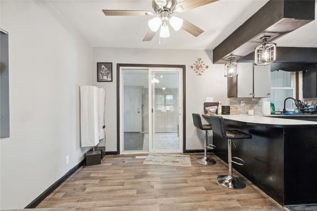 1638 47 Th St Ne, House other with 5 bedrooms, 4 bathrooms and null parking in Cedar Rapids IA | Image 5