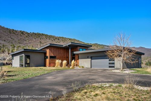 1044 Hidden Valley Dr, Glenwood Springs, CO, 81601-8548 | Card Image