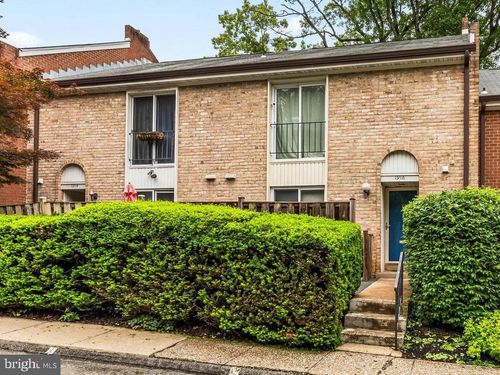 1916 Greenhaven Dr, BALTIMORE, MD, 21209-4542 | Card Image