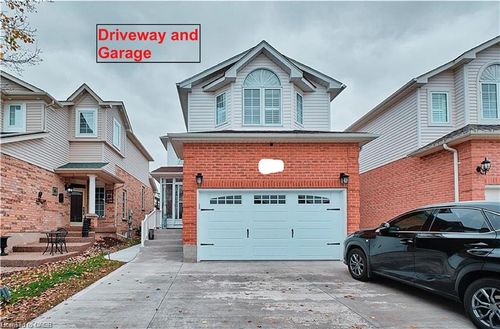 112 Hollyridge Cres, Kitchener, ON, N2N3L9 | Card Image