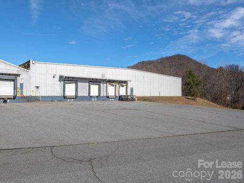 2-111 Old Bee Tree Rd, Swannanoa, NC, 28778-3410 | Card Image